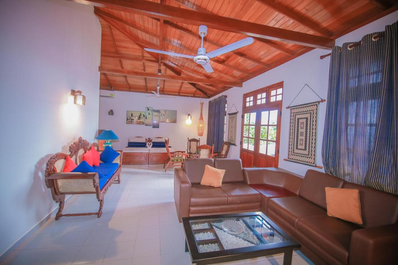 Villa Paradise Хіккадува Екстер'єр фото