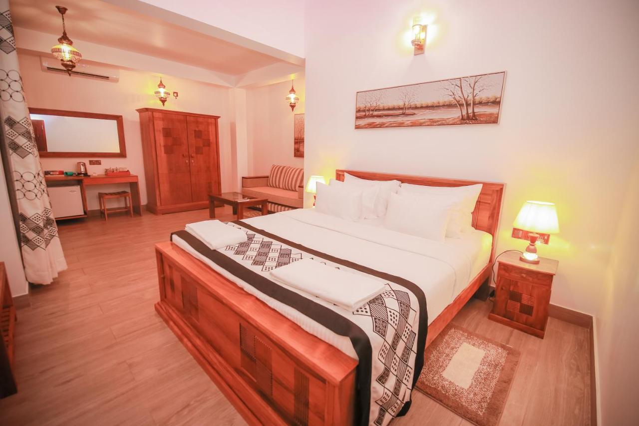 Villa Paradise Хіккадува Екстер'єр фото