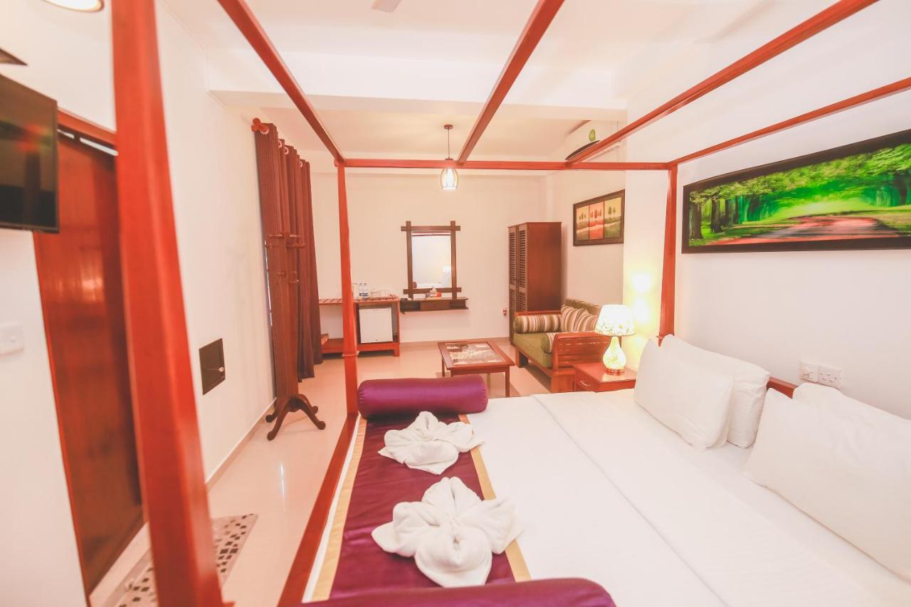 Villa Paradise Хіккадува Екстер'єр фото