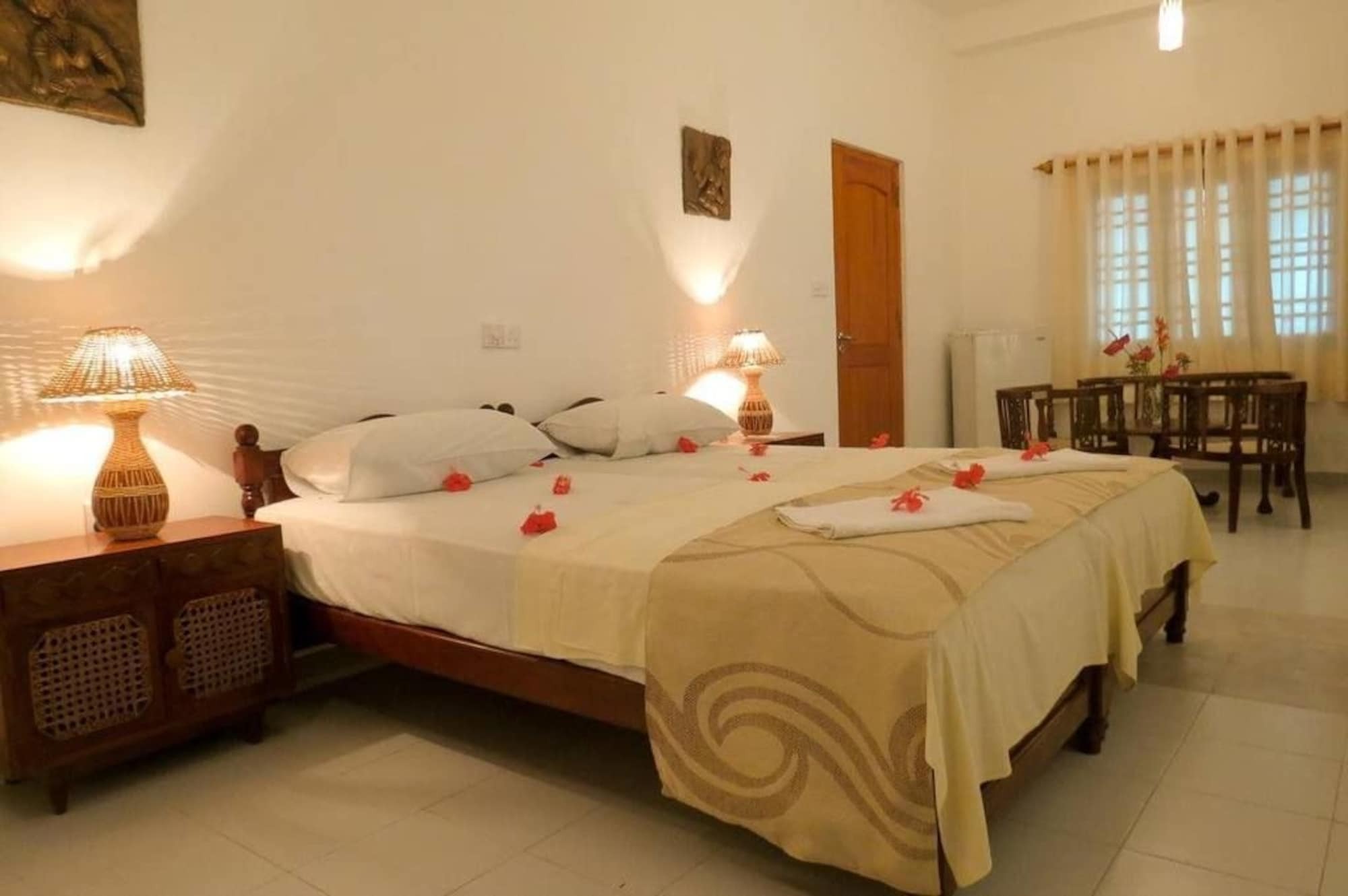 Villa Paradise Хіккадува Екстер'єр фото